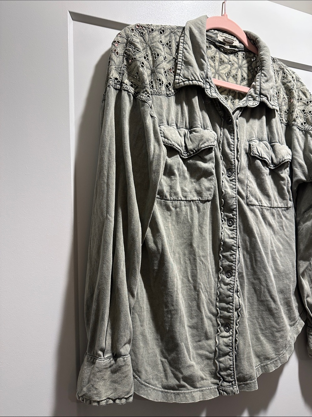 Women’s Embroidered Shoulder Button-Front Shirt - Sage - Picture 5 of 7